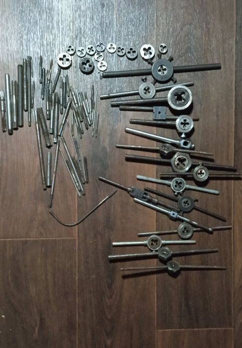 Метчики пляшки держатели