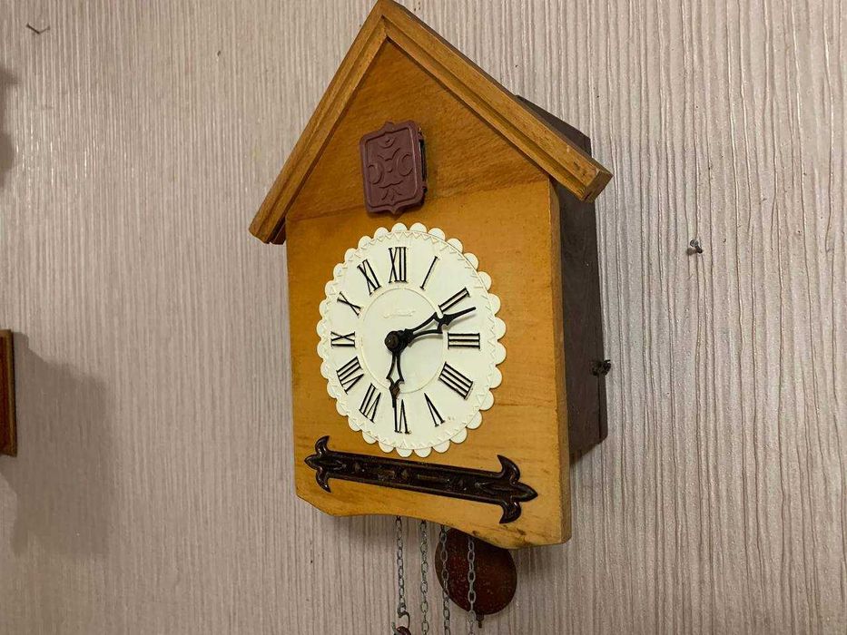 Годинник-ходики, настінний механічний з зозулею і боєм "Маяк" СРСР