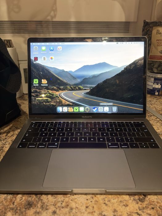 Macbook pro 2017 8/256gb Poznań Rataje • OLX.pl