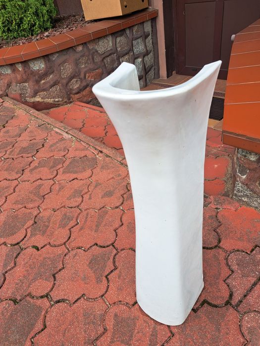 Postument noga pod umywalkę biała ceramiczna