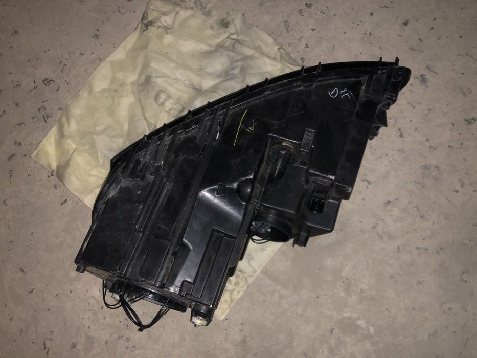 Фара права vw jetta джета під ремонт