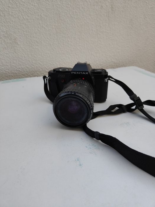 Pentax P30 + Lente Takumar-A Zoom 28-80mm + Flash AF240Z