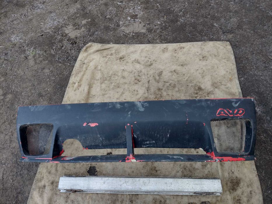 бампер задній ваз 2108  Avr