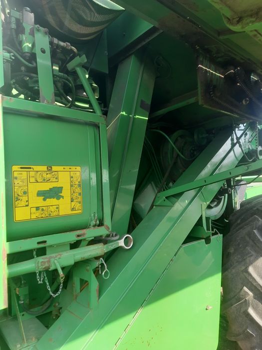 John Deere 1177 комбайн