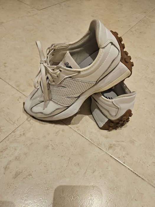 New Balance 327 usadas em bom estado