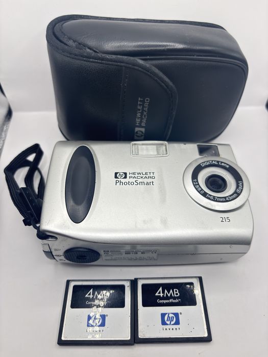 Фотоаппарат цифровий  Hewlett-Packard hp215