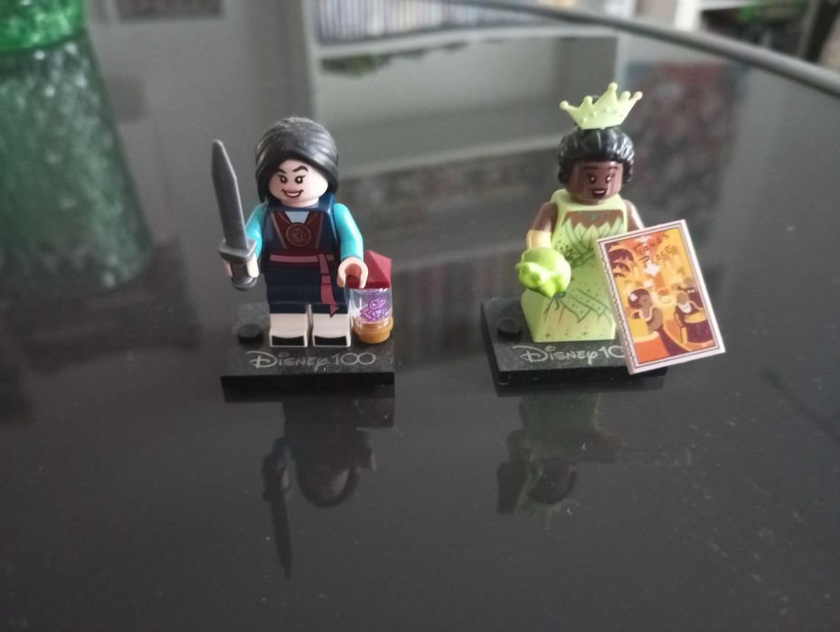 Minifigura tipo Lego Disney 100