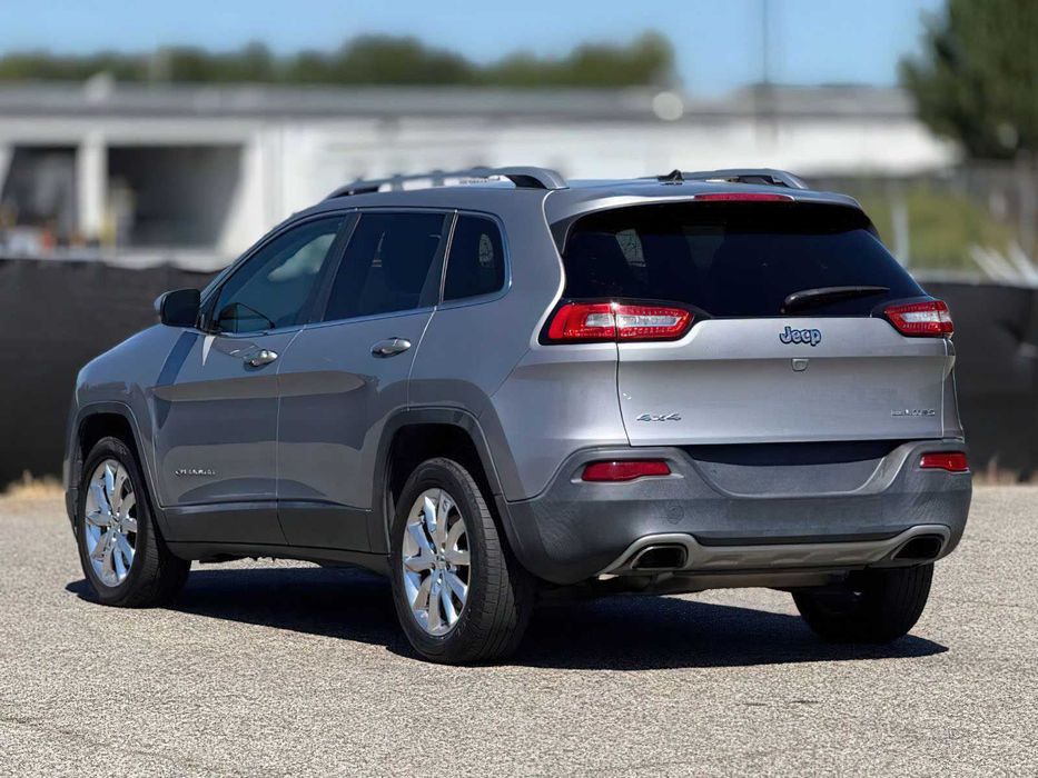 Jeep Cherokee Limited      2015