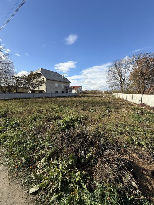 Продам ділянку 10 соток, Вовчинець, вул. Шевченка — власник