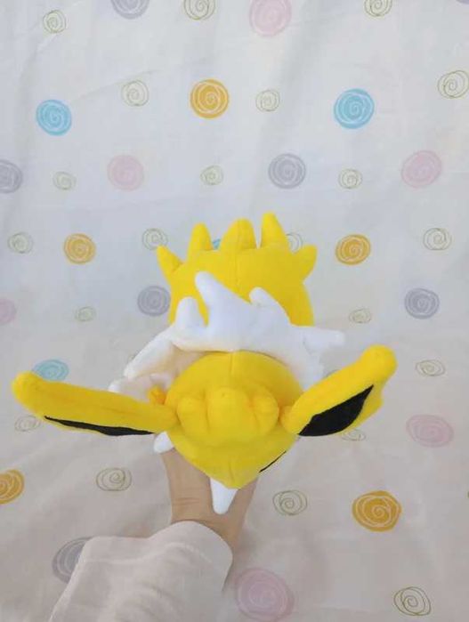 pokémon peluche Jolteon