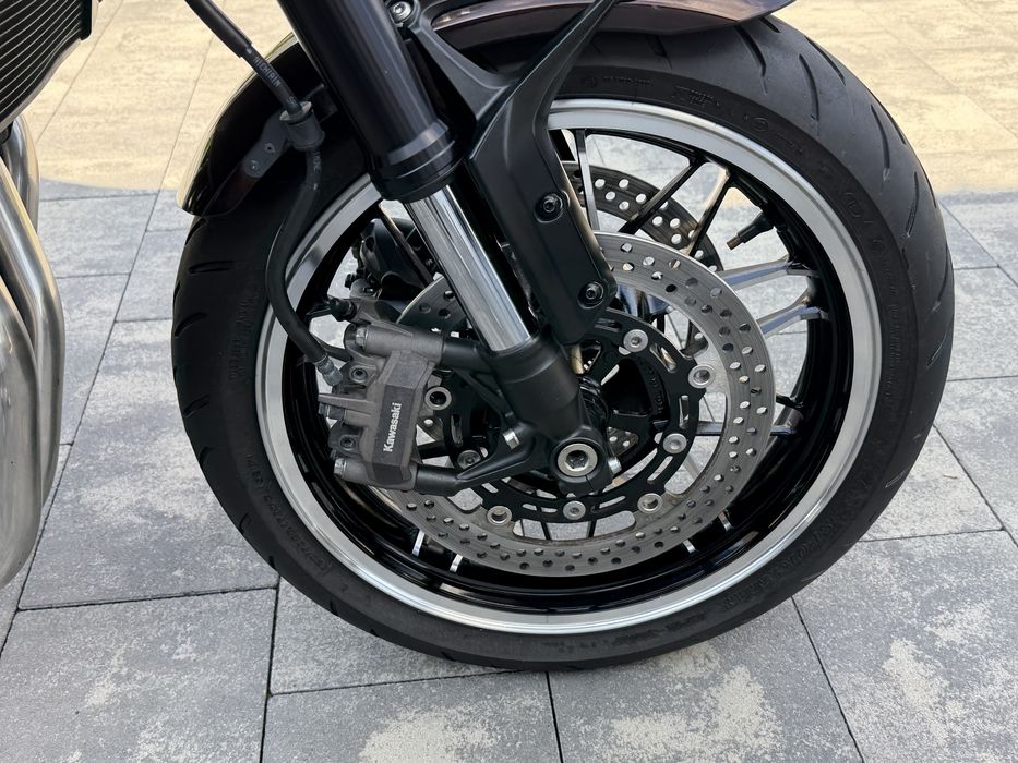 Kawasaki z 900 rs