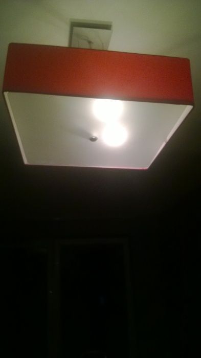 żyrandol w kwadracie