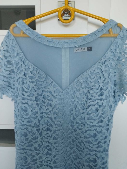 Sukienka koronkowa vissavi rozm. 36