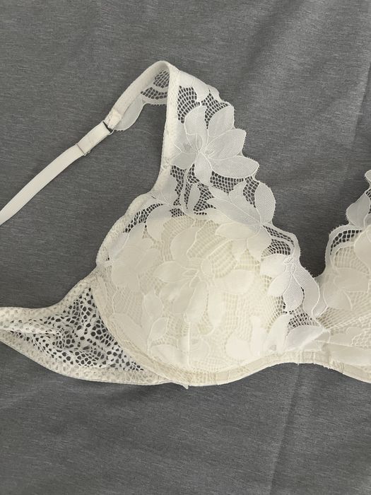 Бюстгалтер intimissimi 80 B