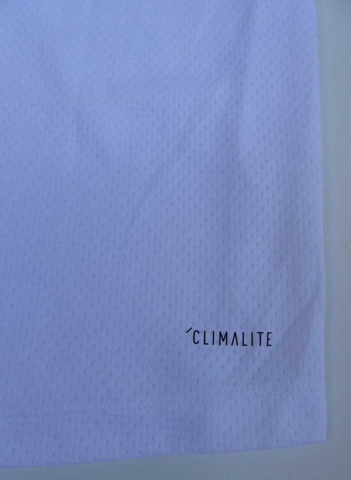 ADIDAS FREELIFT Climalite biała koszulka z kapturem