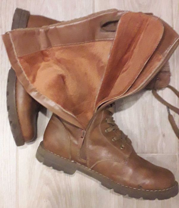 Wyższe traperki / kozaki damskie. Rozmiar 36.