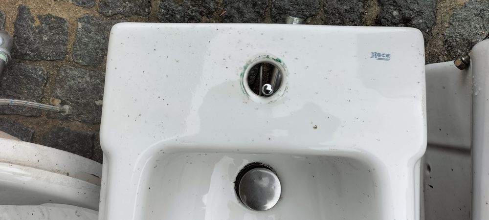 Louça de casa de banho