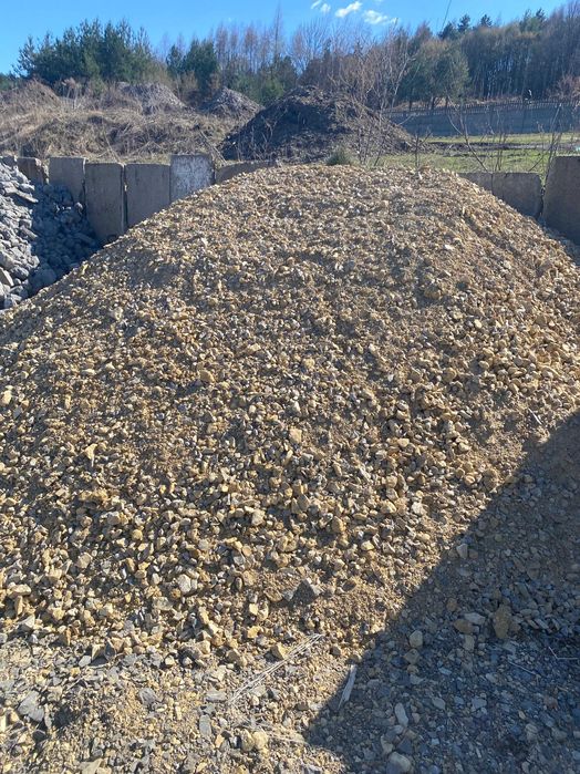 Kruszywa, ziemia, piasek sprzedam