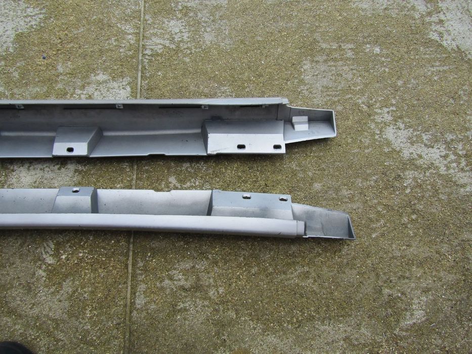 Embaladeiras /saias laterais Peugeot 106 GTI ano 2000(original)