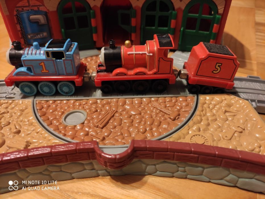 Stacja tomek i przyjaciele. Kolejka.