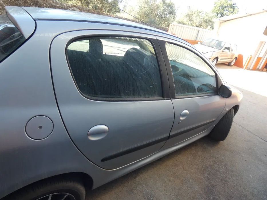Peugeot 206 2002 para peças