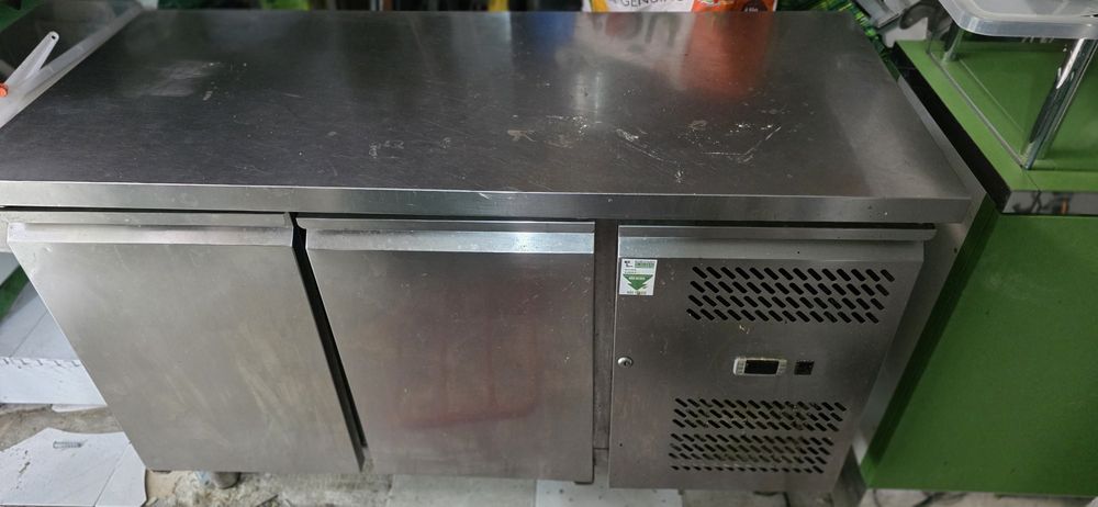 Recheio de loja para venda