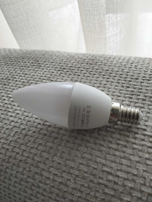 Lâmpada LED inteligente E14
