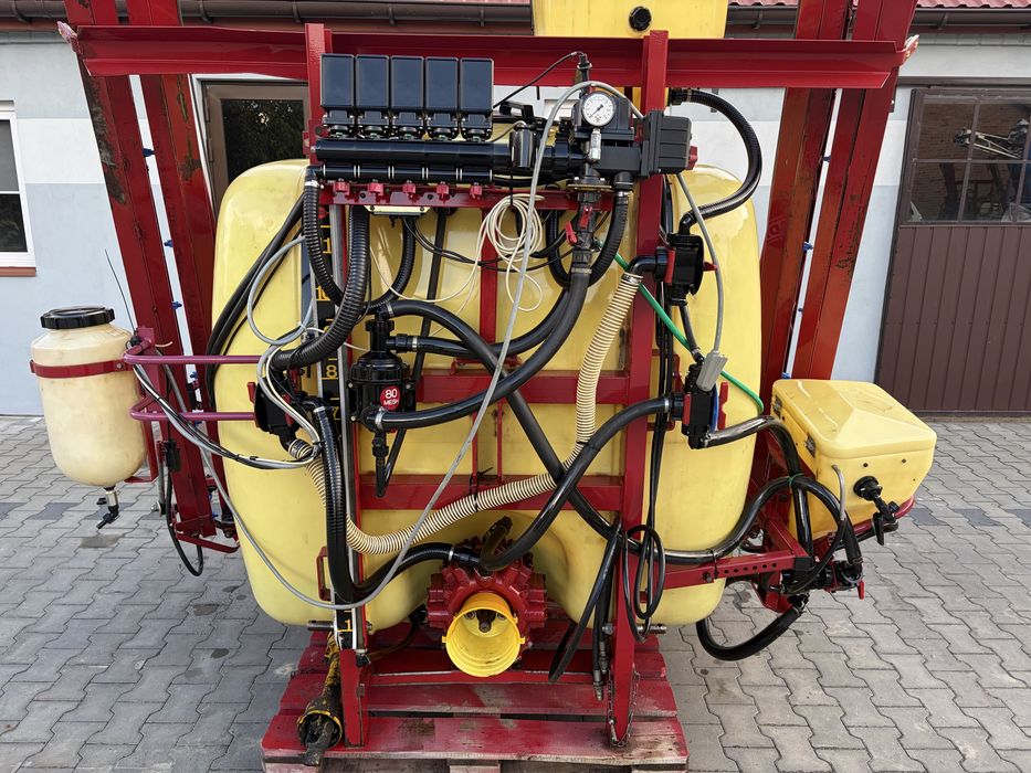 Opryskiwacz Hardi 1200l,(15/16m), hydraulika