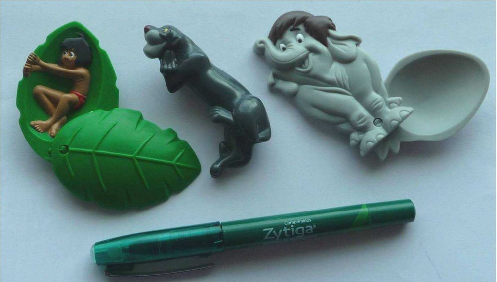 Five Figurine Gifts: Mogli and Robots64564050047106121