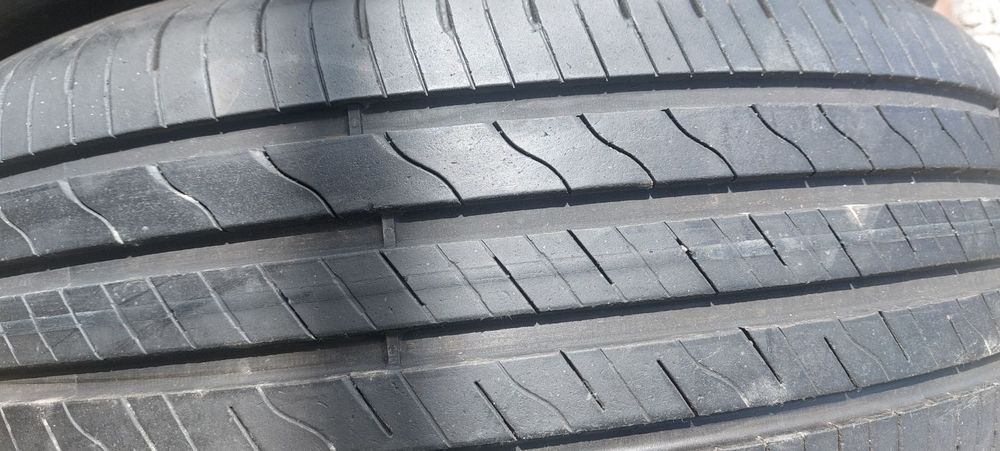 Продам шины 215/55/R17 98W GOODYEAR EfficientGrip Performance 2
