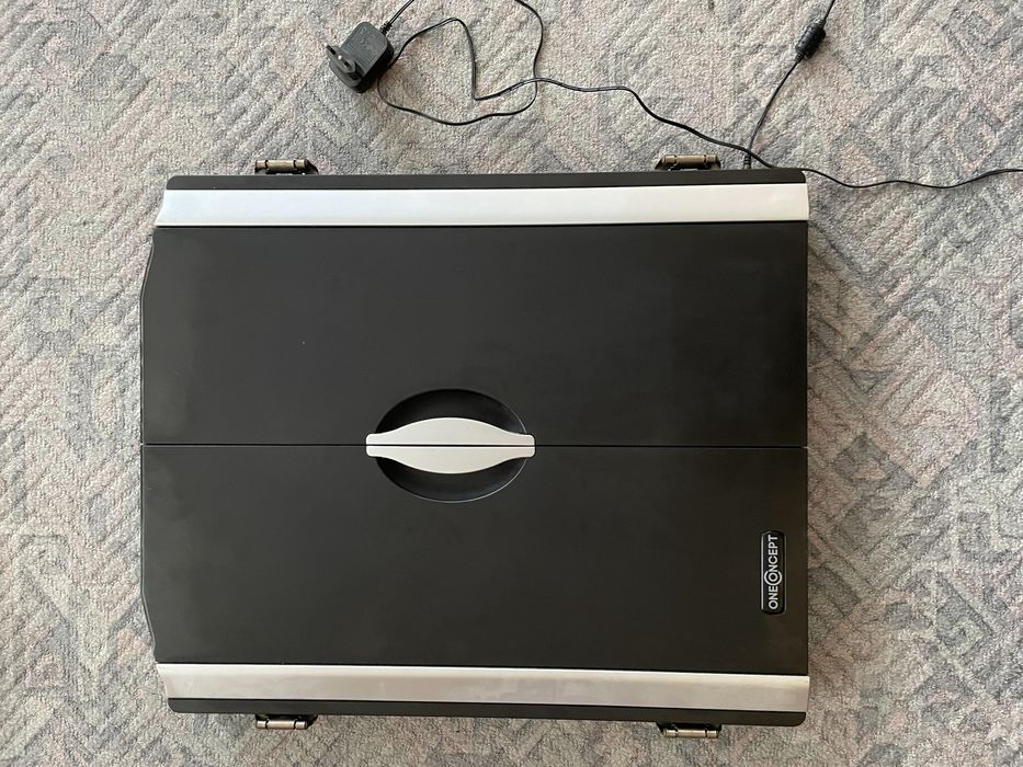 Elektroniczna tarcza do dartów ONECONCEPT + rzutki