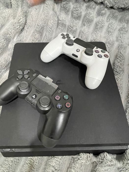 Sony plastation 4 Slim 1TB