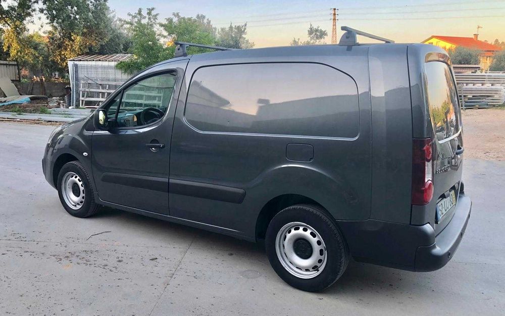 Peugeot Partner 1.6 HDI 100cv - caixa automática