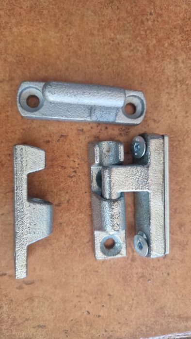 Fechos dobradiças ferragens taipais aluminio