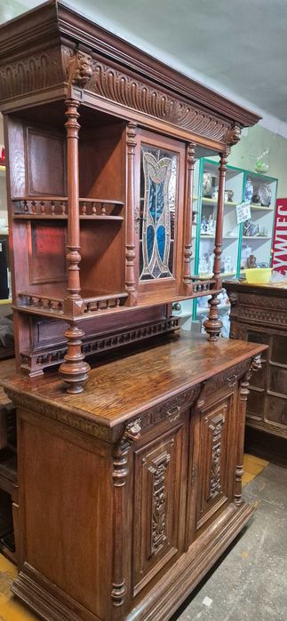 Witryna dębowa piękna