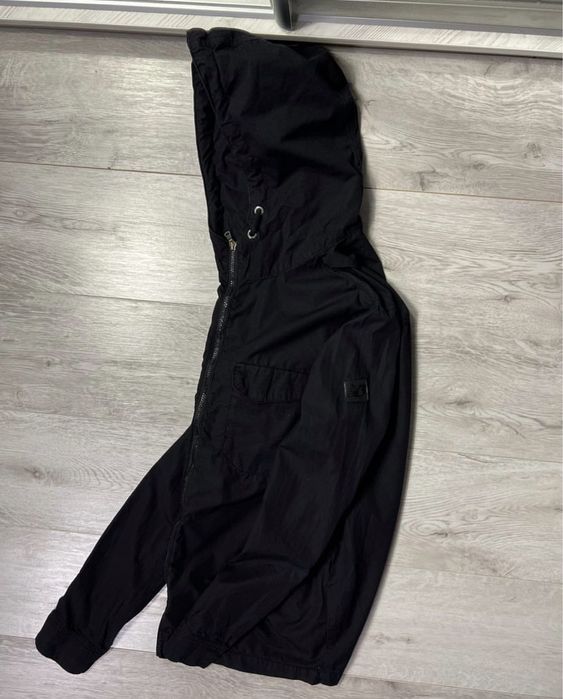 Курточка peaceful hooligan