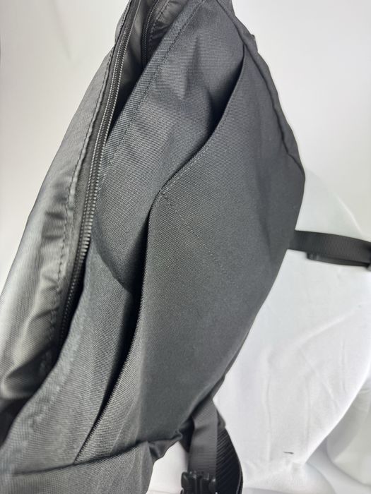 Сумка через плече EastPak Delegate 008 20L(Чорний,