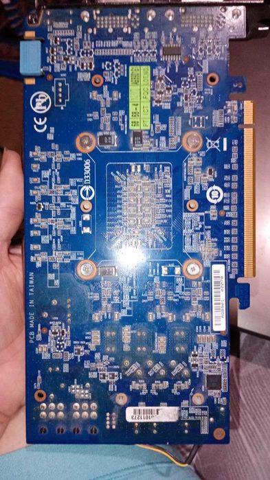 Видеокарта Gigabyte GV-N460OC-1GI GTX 460 ОС 1GB, DDR5, 256 bit