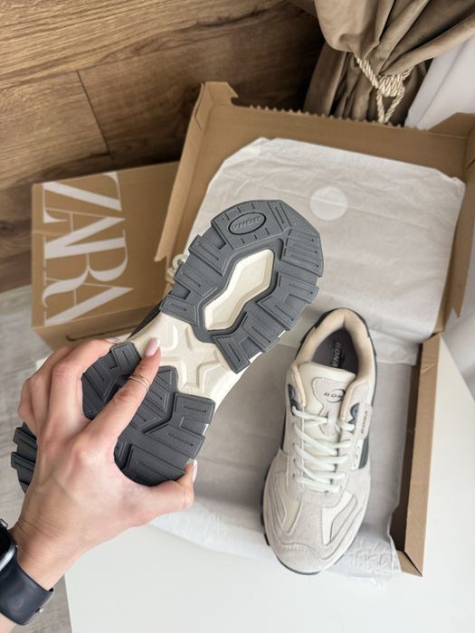 Чоловіче дихаюче спортивне взуття bona, зручні кросівки 42