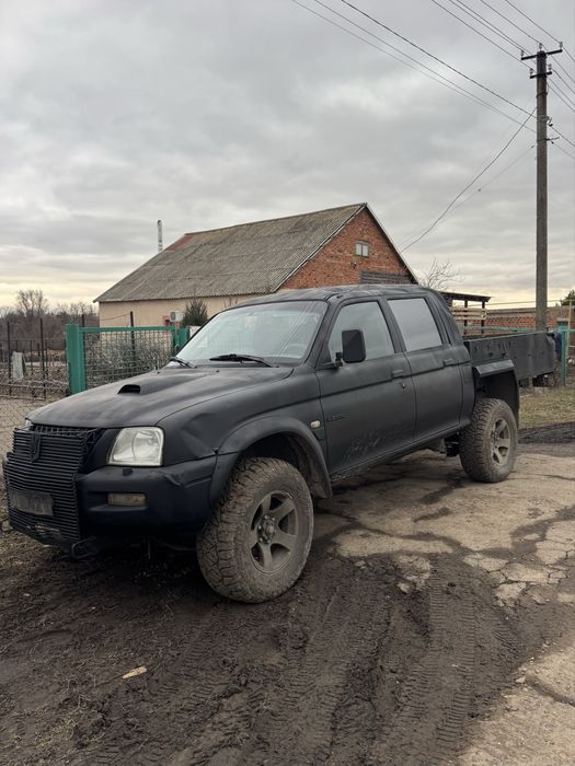 Mitsubishi L200 2003