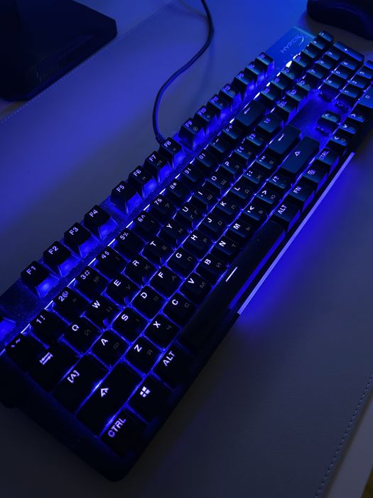 Продам игровую клавиатуру HyperX Alloy MKW100