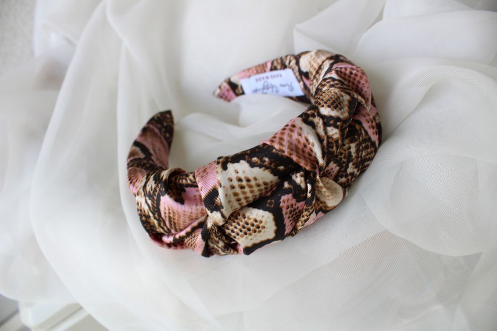 Opaska damska marszczona marszczulka 5 cm satyna snake skin