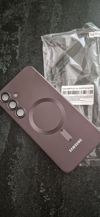 Продам чехол на телефон Samsung S24FE