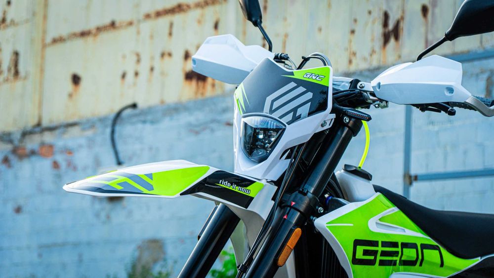 Мотоцикл GEON Dakar
GNC 300