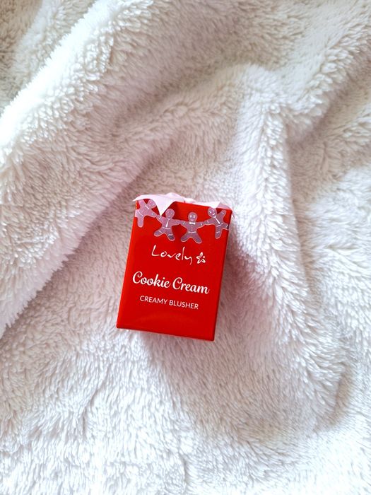 Lovely cookie cream creamy blusher róż do policzków Cranberry Pie