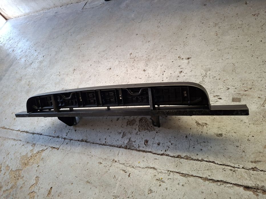 Бампер задній . підніжка - iveco daily   19 -25