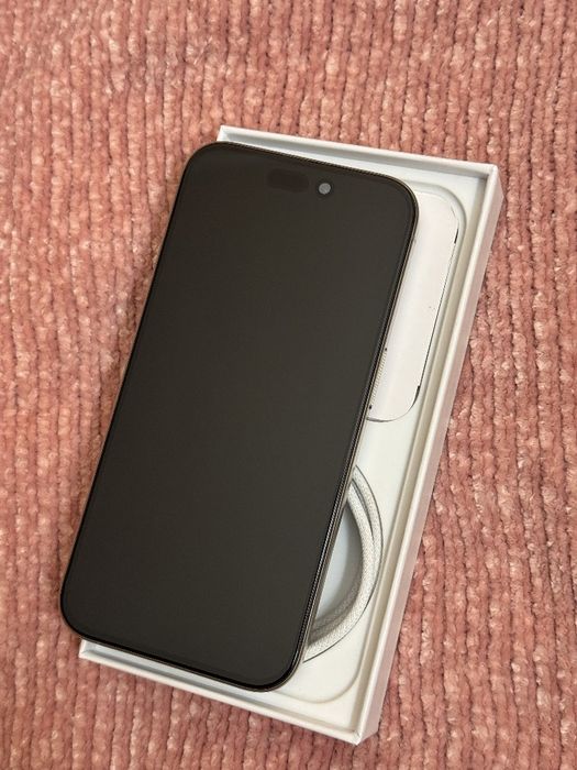 iPhone 15 Pro Natural Titanium 256 gb