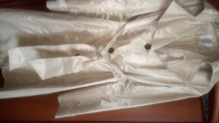 Плащ De'Lizza exclusive бежевый р-р36-38из красивейшей ткани тренч s-m