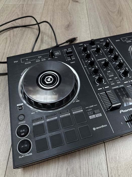DJ контролер Pioneer DDJ-RB