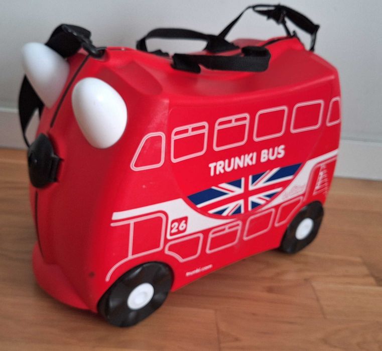 Walizka dla dzieci TRUNKI czerwona BUS